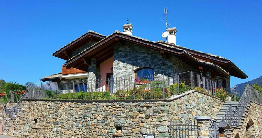 Appartamento Fleur Des Neiges Aosta Zimmer foto