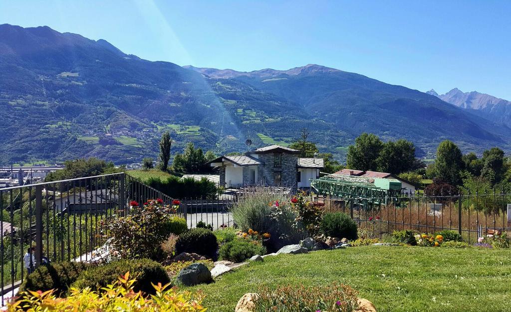 Appartamento Fleur Des Neiges Aosta Zimmer foto