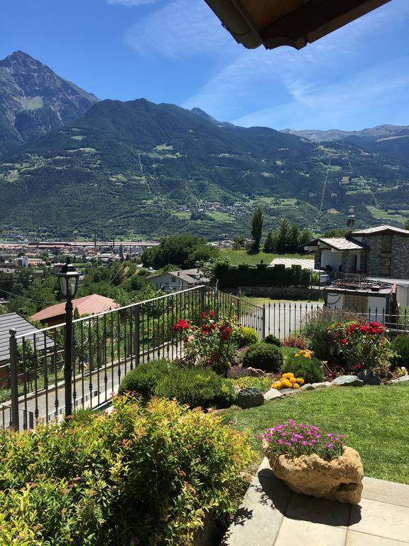Appartamento Fleur Des Neiges Aosta Exterior foto