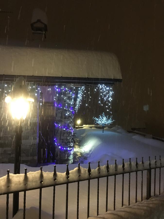 Appartamento Fleur Des Neiges Aosta Exterior foto